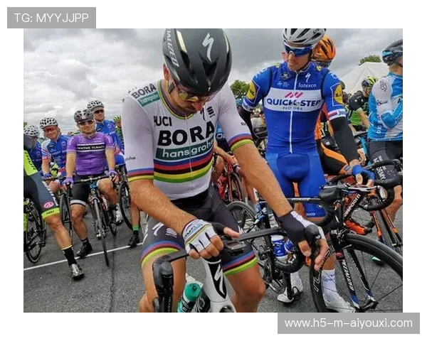 世界冠军连夜飞往比赛